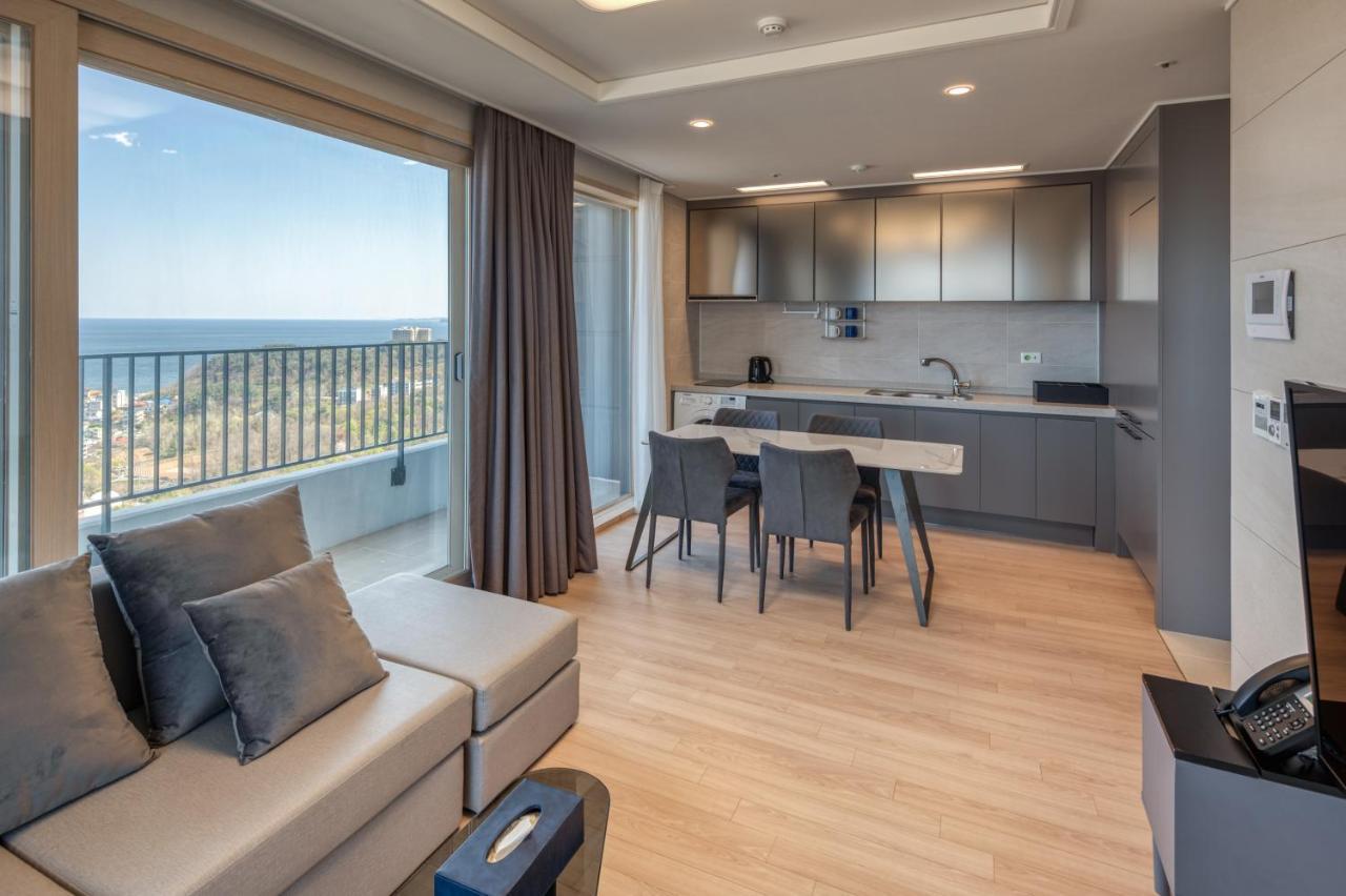 Hotel The Blue Terra Sokcho Exterior photo