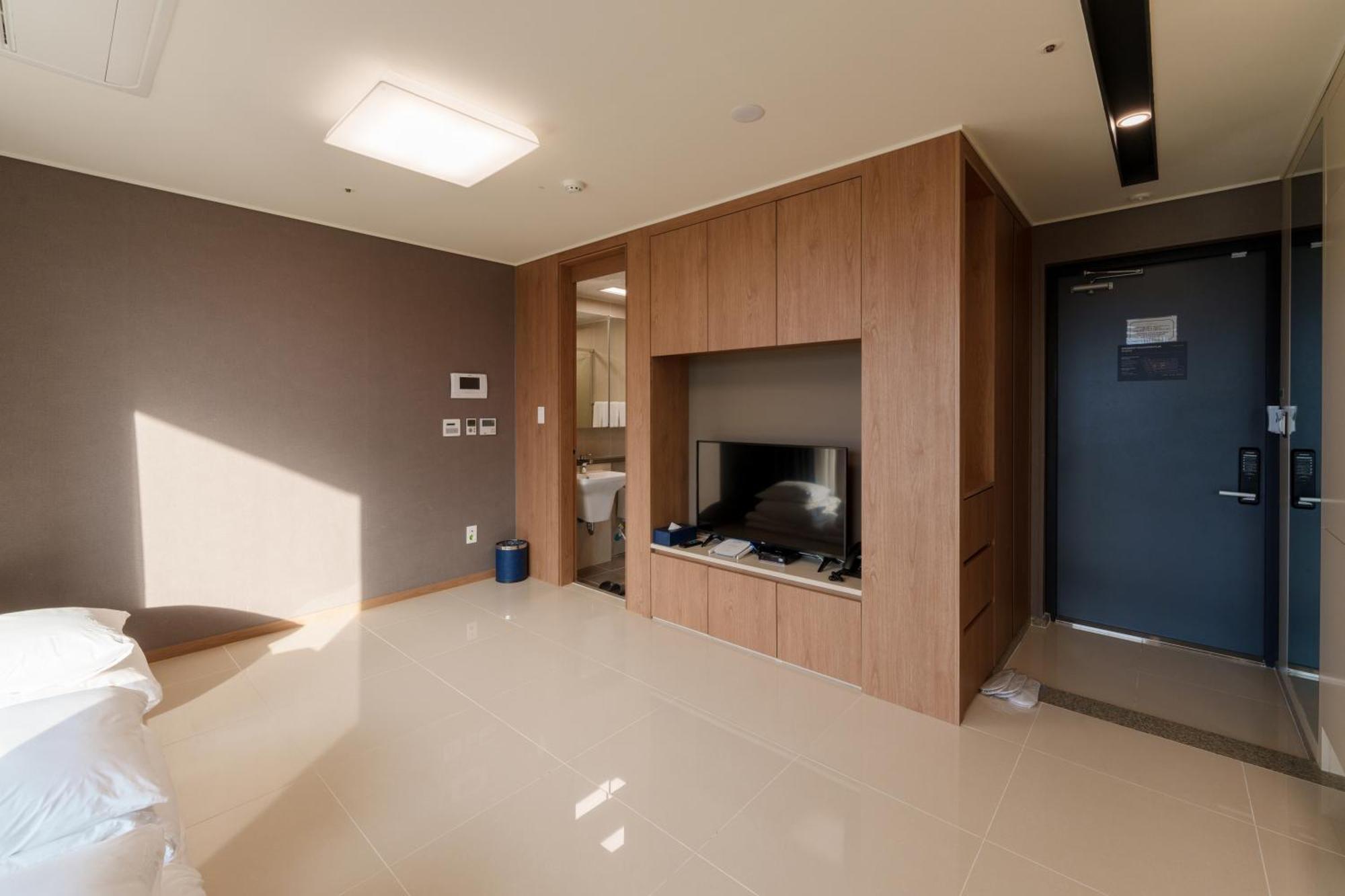 Hotel The Blue Terra Sokcho Exterior photo